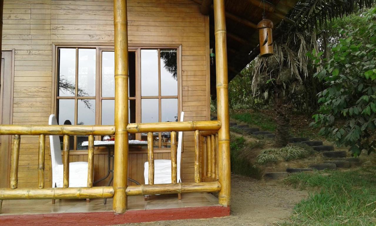 סנטו דומינגו דה לוס קולורדוס Estancia La Colina מראה חיצוני תמונה